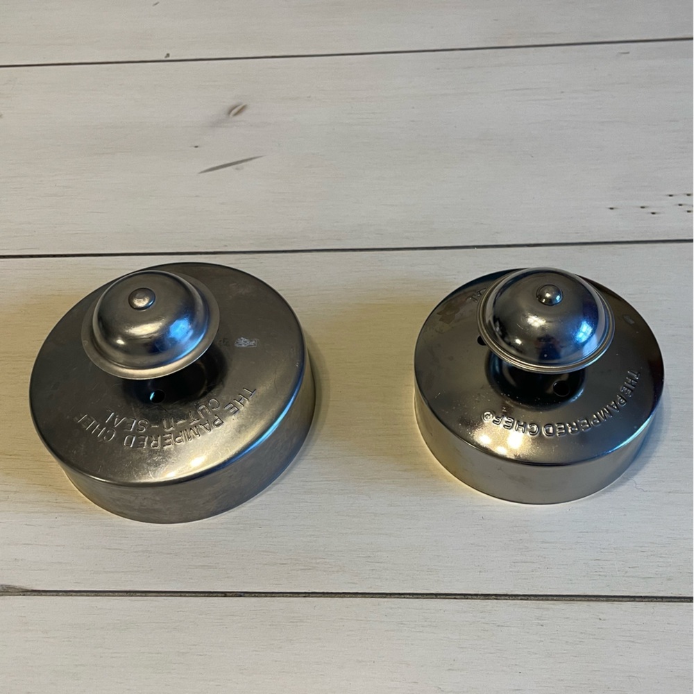 Pampered Chef Cut-N-Seal Bundle of Two.  One is 4 inches and one 3 1/2 inches